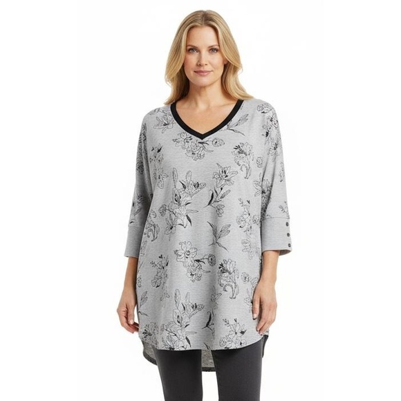 Jane + Delancey Heather Grey Floral V Neck 3/4 Sleeve High-Low Tunic Top - Picture 1 of 9